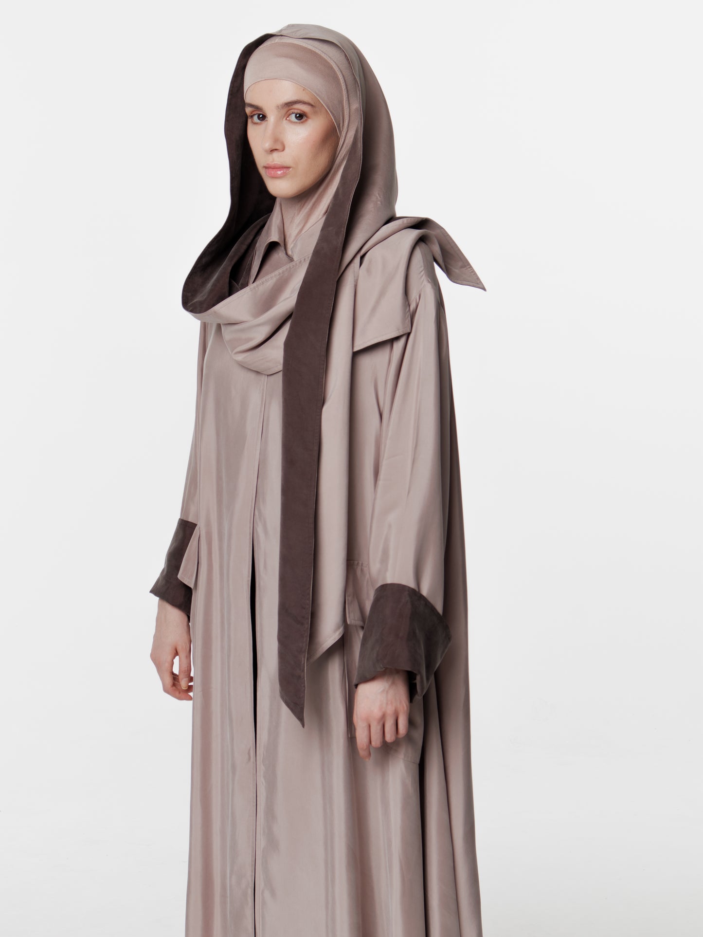 Hooded Contrasted Trenchcoat Abaya