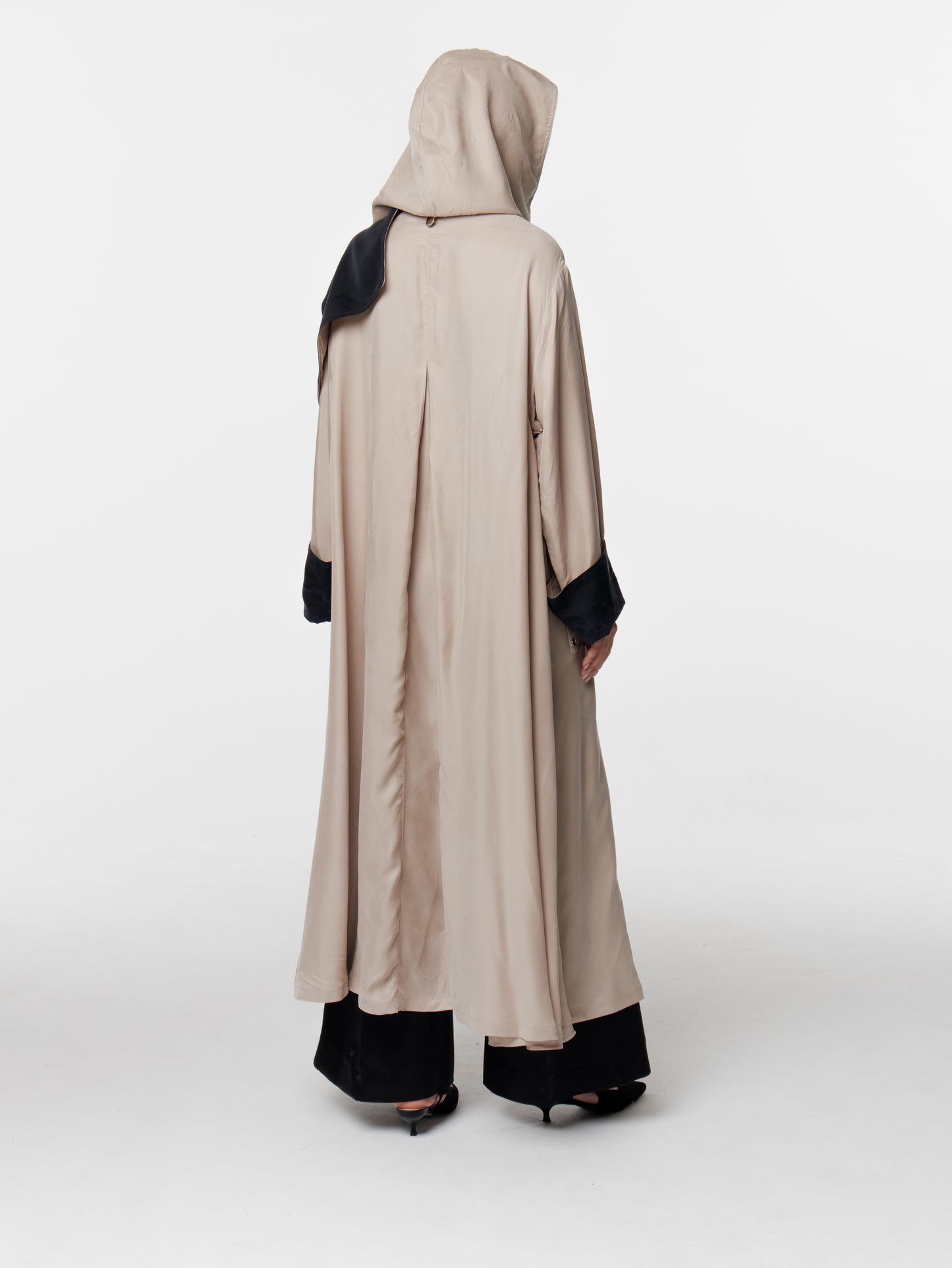 Hooded Contrasted Trenchcoat Abaya